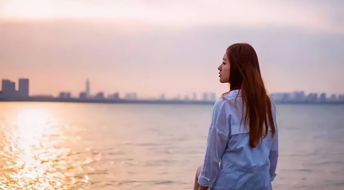 夢見找一個人，是心靈的呼喚還是潛意識的提醒？解夢師帶你深度解析相关图片