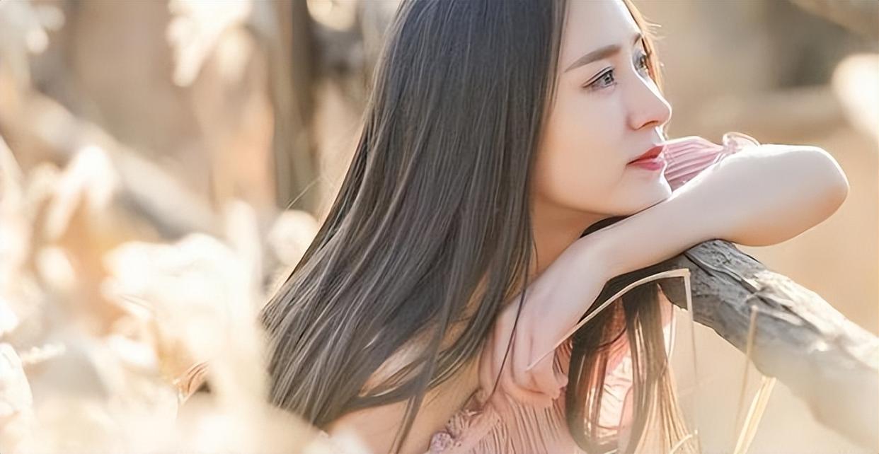 夢見留長髮的深層寓意：從《周公解夢》到現代心理的專業解析