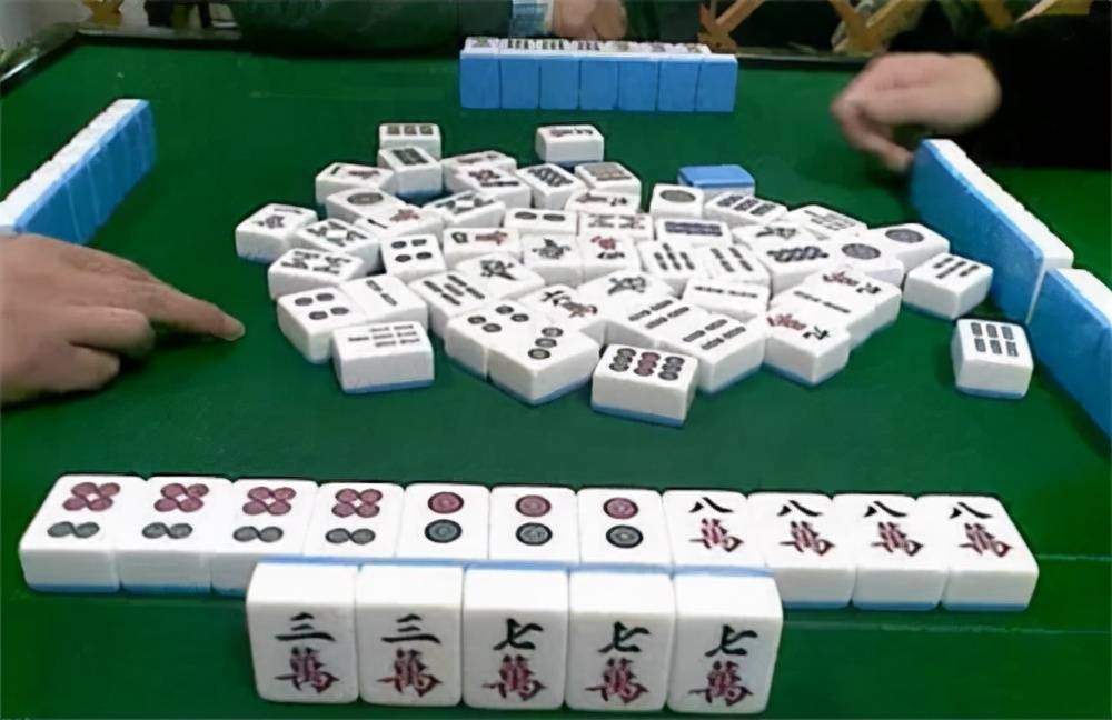 夢見死人打牌是吉是兇？解夢師10年經驗結合《周公解夢》深度剖析