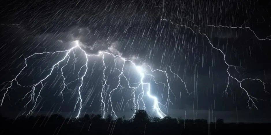 梦见打雷閃電山崩？周公解夢：這是老天在跟你說悄悄話！